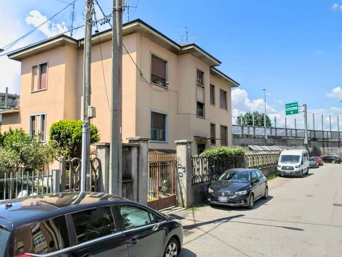 Appartamento trilocale in vendita in Via Arnaldo Fusinato, Cedrate, Gallarate