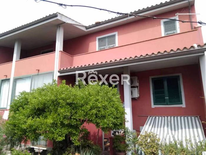 Casa con 6 locali in vendita in Via Giovanni Pascoli, Riola Sardo