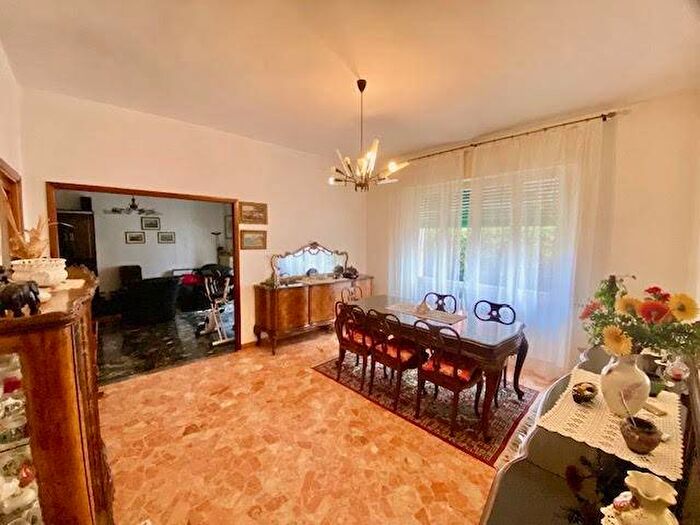 Appartamento trilocale in vendita in Via Gino Tommasi, Adriatico, Ancona
