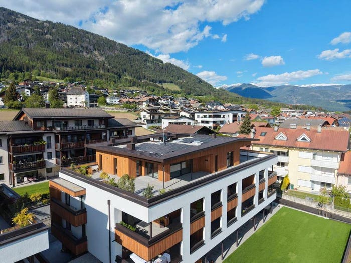 Casa con 5 locali in vendita in Via Sichelburg, Centro, Falzes