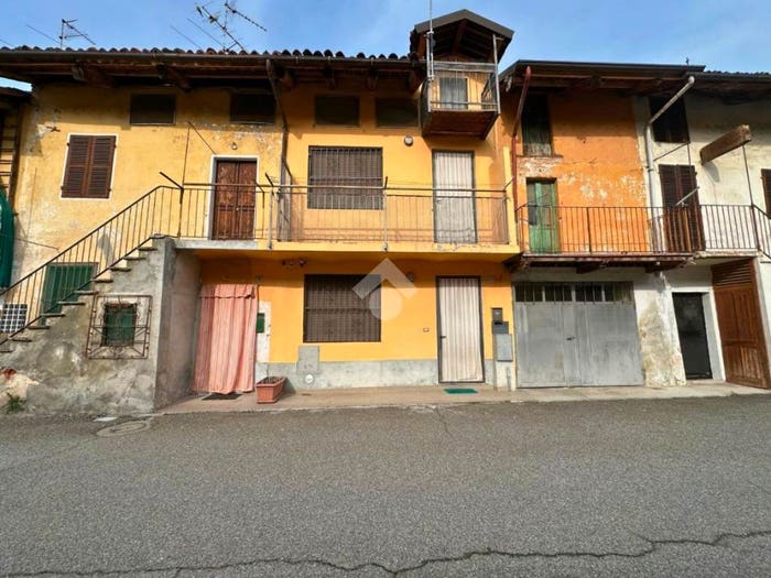 Casa bilocale in vendita in Via Cesare Battisti, San Germano Vercellese