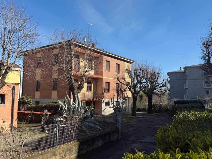 Casa con 6 locali in vendita in Madonnina Tre Olmi, Modena