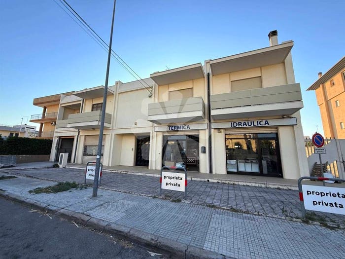 Appartamento con 6 locali in vendita in VIA MEDAGLIE D'ORO, Centro, Nardò