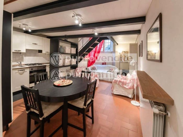 Appartamento con 5 locali in vendita in Via del Toro, Piazza Napoleone San Michele, Lucca