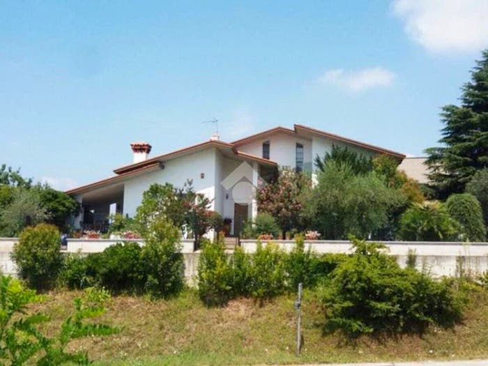 Casa con 5 locali in vendita in Via costa, Erbusco