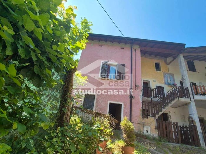 Casa trilocale in vendita in Endine, Endine Gaiano