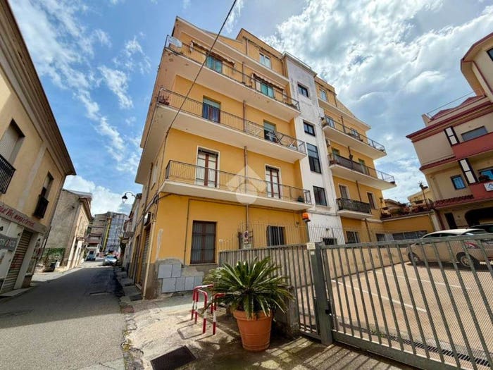 Casa bilocale in vendita in Via iv novembre, Centro, Diamante