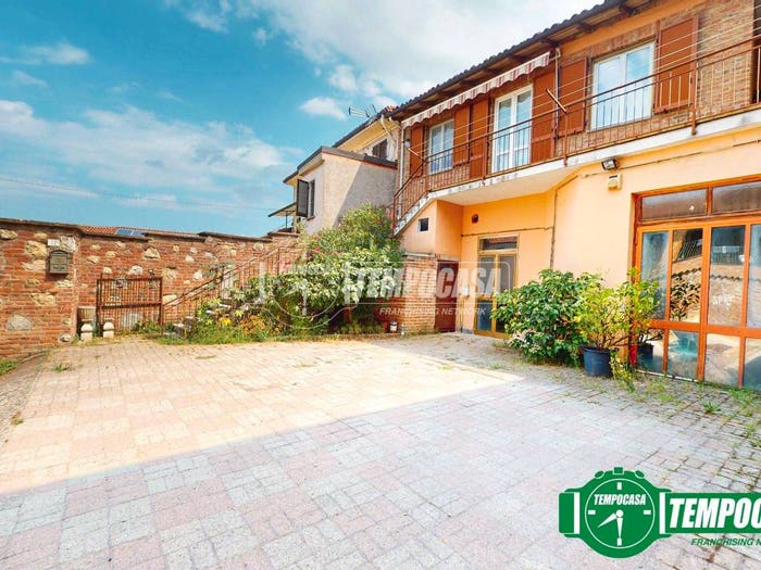 Casa con 6 locali in vendita in Via San Giacomo, Lu, Lu e Cuccaro Monferrato