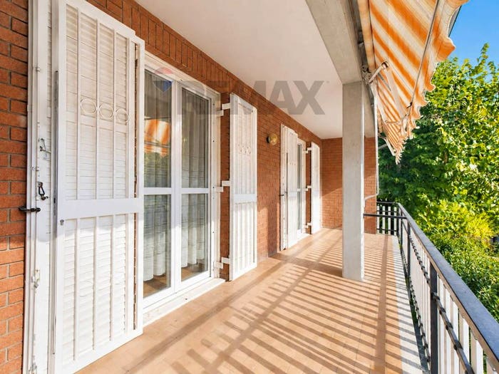 Casa con 6 locali in vendita in Centro, Cavriago