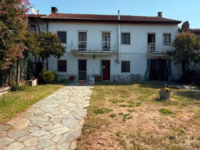 Casa con 6 locali in vendita in Cascine Baietto, Mombello Monferrato