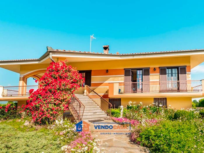 Casa con 6 locali in vendita in Via Villata, Roata Rossi Passatore, Cuneo