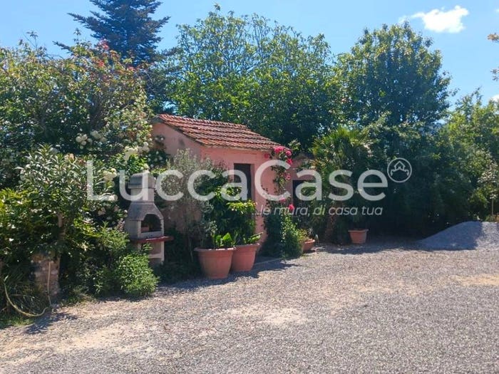 Appartamento con 5 locali in vendita in Via della Val di Cecina, Riparbella