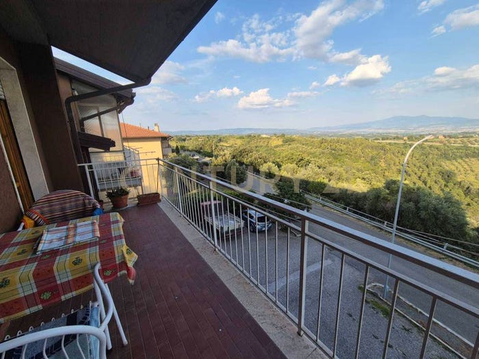 Appartamento con 6 locali in vendita in Via degli Olivi, Civitella Marittima, Civitella Paganico