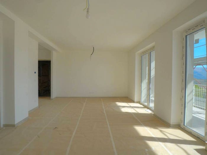 Appartamento trilocale in vendita in Via Venanzio Varano, Centro, Camerino