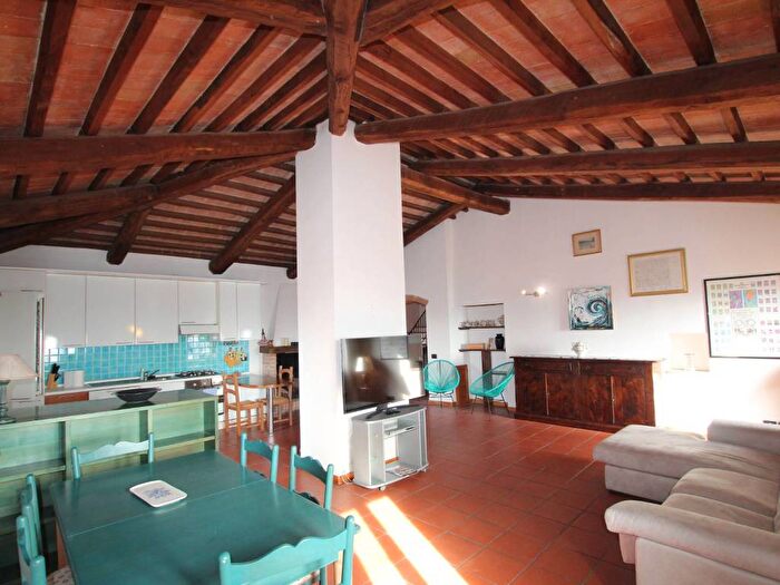 Appartamento con 5 locali in vendita in Via Guglielmo Calderini, Chiugiana La Commenda, Corciano