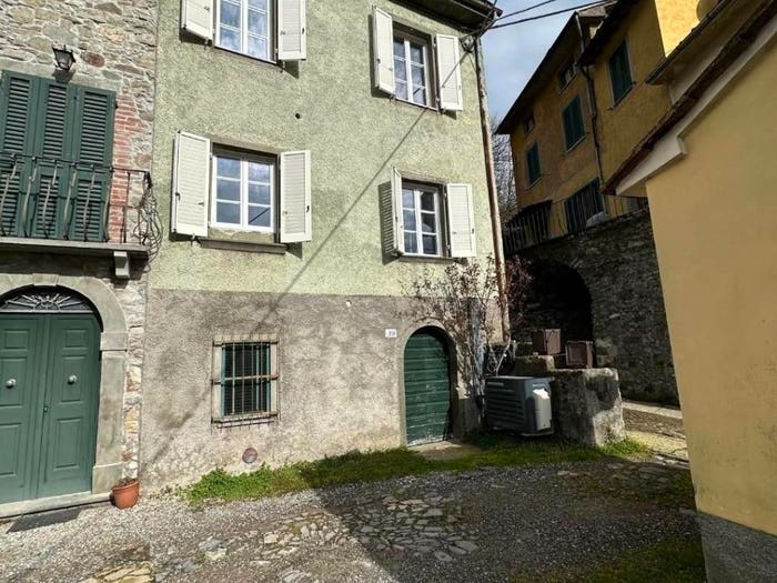 Casa con 5 locali in vendita in Cune, Borgo a Mozzano