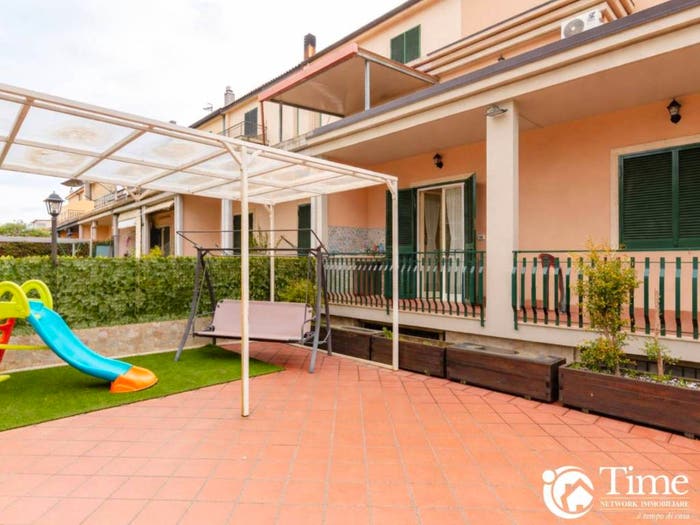 Casa con 6 locali in vendita in Via Vincenzo Grasso, Mangano Guardia San Giovanni Bosco, Acireale