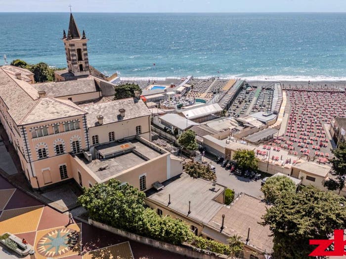 Casa con 6 locali in vendita in Via Lungomare Lombardo, Centro Città, Genova