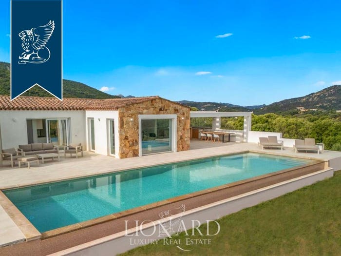 Casa con 5 locali in vendita in Cugnana, Olbia