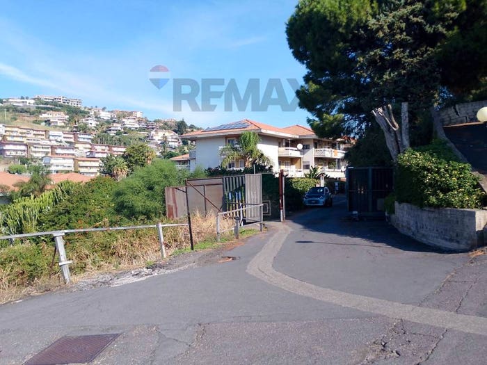 Casa trilocale in vendita in Via litteri, Aci Trezza, Aci Castello