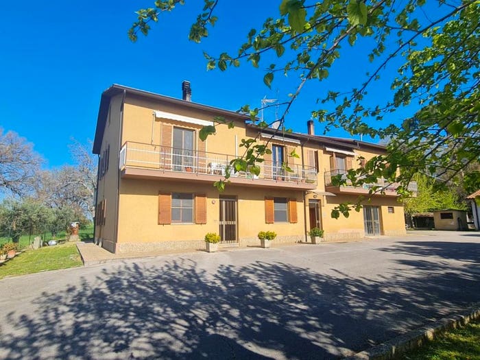 Appartamento con 5 locali in vendita in Via Breccia Terza, Monsano