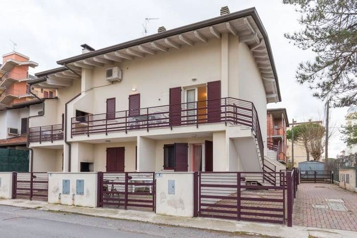 Casa quadrilocale in vendita in Via Massimo d'Azeglio, Lido degli Estensi, Comacchio