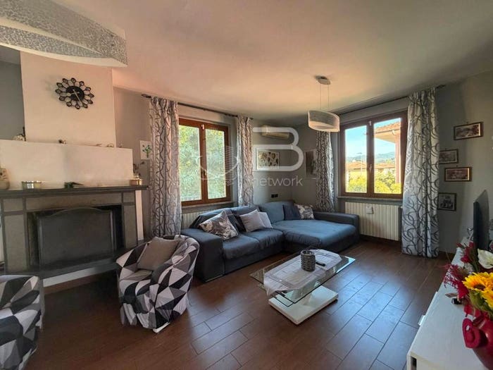 Casa con 6 locali in vendita in Via Francesco Petrarca, MontecatiniTerme