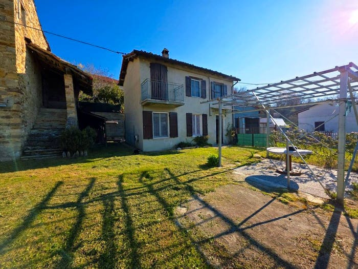 Casa con 5 locali in vendita in Strada Cozzano, Langhirano