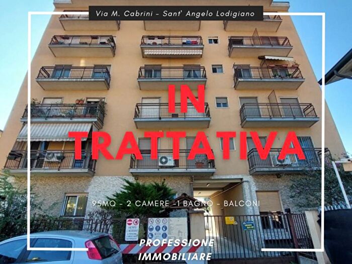 Appartamento trilocale in vendita in Via Madre Cabrini, Centro, Sant'Angelo Lodigiano
