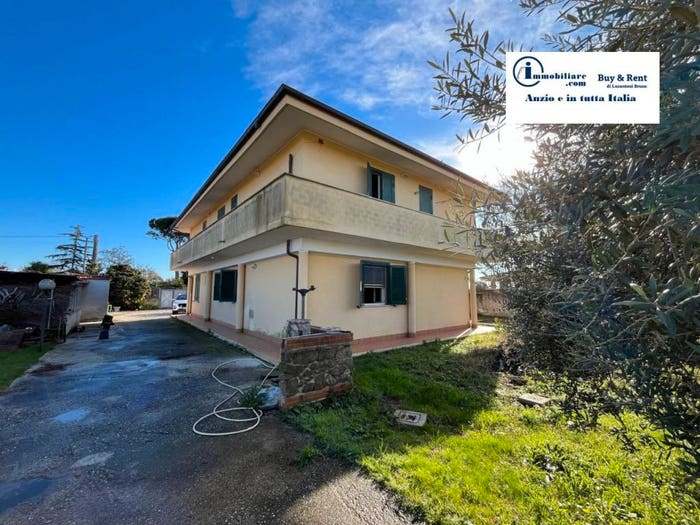 Casa quadrilocale in vendita in via Lago di Fogliano, Cioccati Zucchetti, Nettuno