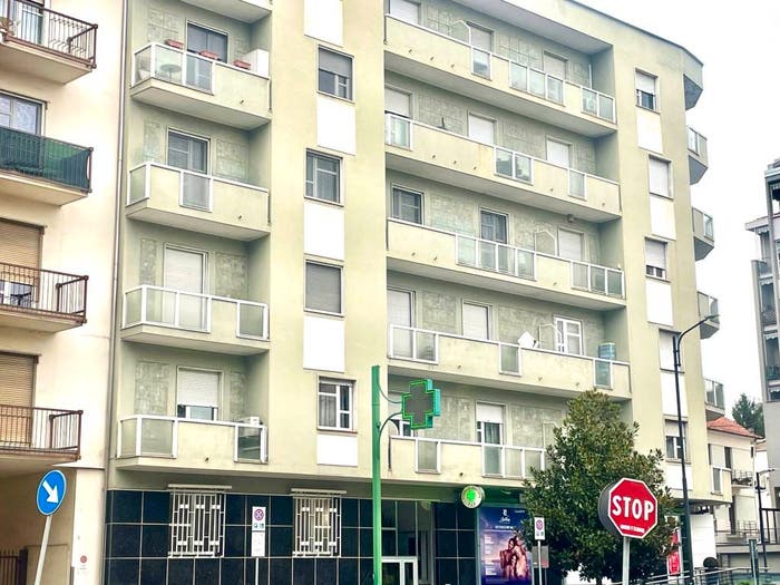 Appartamento quadrilocale in vendita in Piazza Vittorio Veneto, Centro Storico, Asti