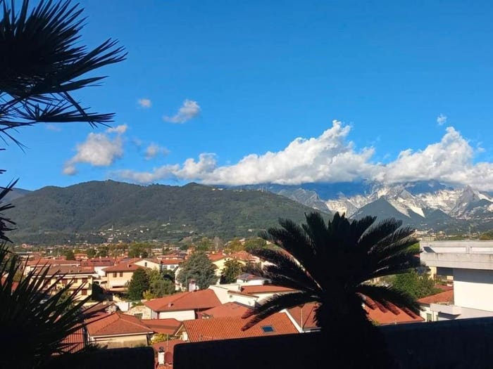 Casa con 6 locali in vendita in Marina di Carrara, Carrara
