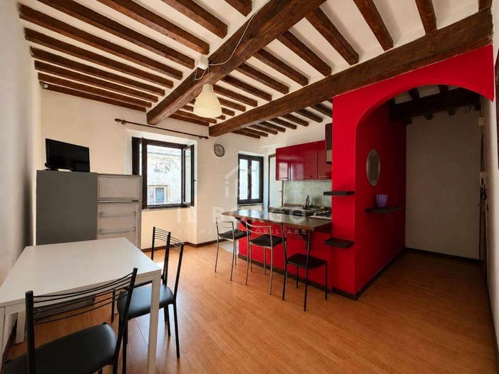 Appartamento trilocale in vendita in Borgo della Vittoria, Centro, Pescia