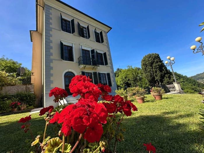 Casa con 6 locali in vendita in San Ceccardo, Centro, Carrara