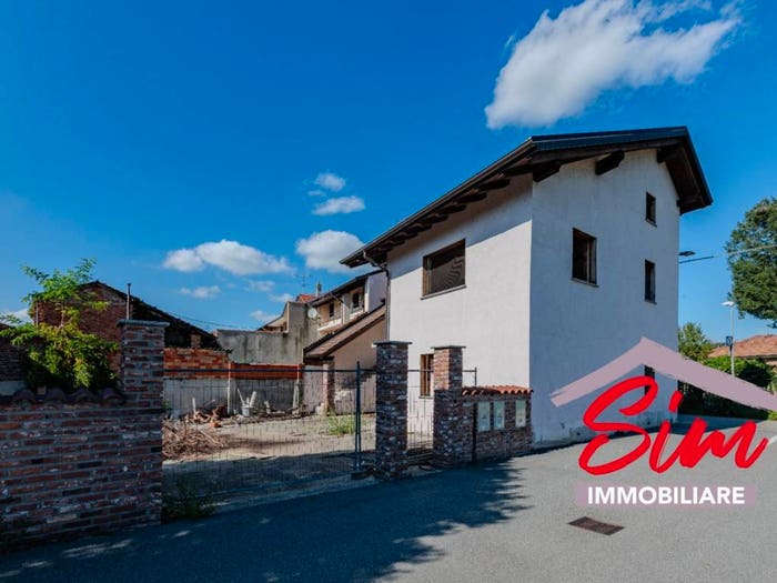 Casa con 5 locali in vendita in Via Benvenuto Zoppis snc, Sizzano