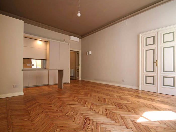 Appartamento quadrilocale in vendita in Strada Ferdinando Maestri, Centro Storico, Parma