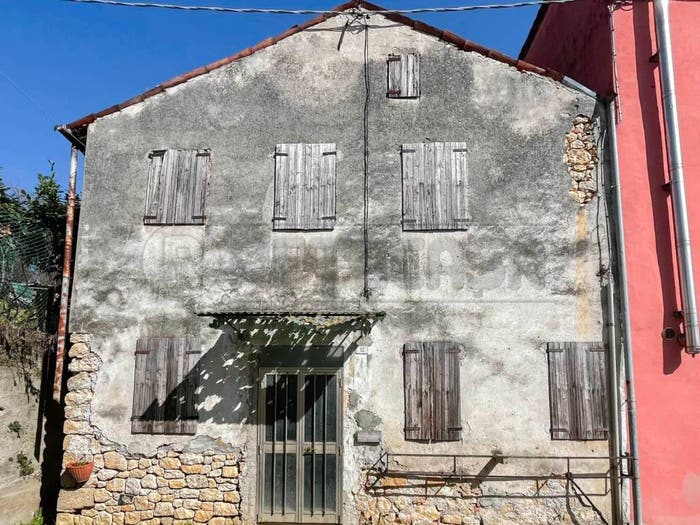 Casa con 6 locali in vendita in Via Vicolo Castello, Centro, Monteviale