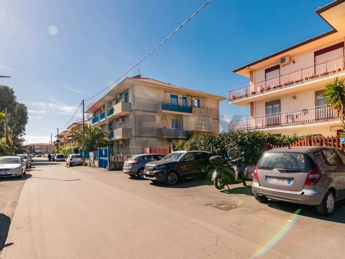 Appartamento trilocale in vendita in Via Richard Wagner, Centro, Mascalucia