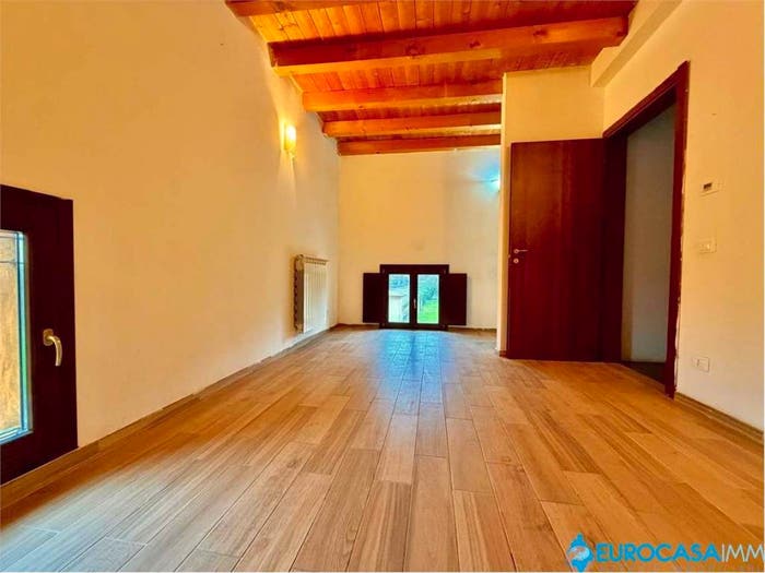Casa quadrilocale in vendita in Via Gramsci, Centro, Novi di Modena