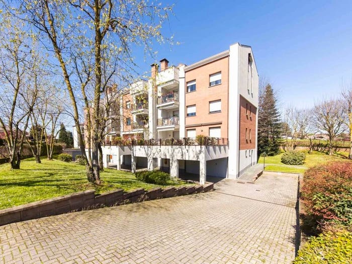 Appartamento bilocale in affitto in Via Giacomo Leopardi, Centro, Arese