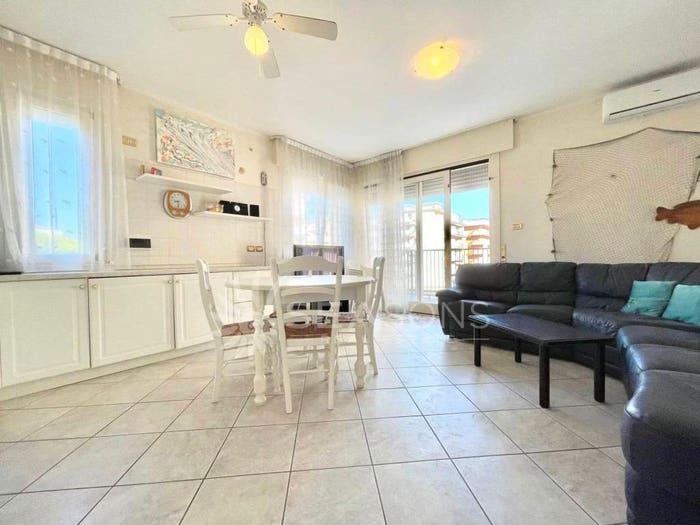 Appartamento trilocale in vendita in Lido Centro Ovest, Jesolo
