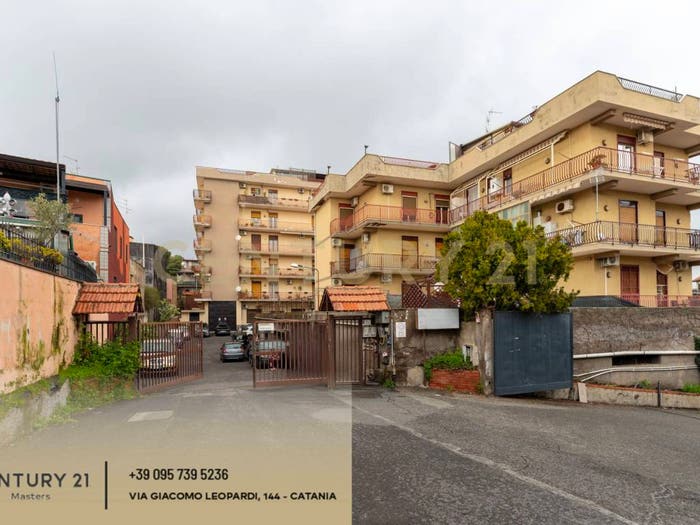 Appartamento trilocale in vendita in Via Caduti del Lavoro, Centro, Gravina di Catania