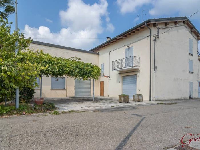 Casa con 6 locali in vendita in Via Casoni di Sotto, Casoni Sotto, Finale Emilia