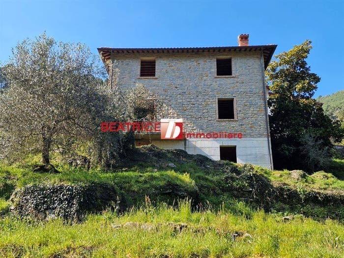 Casa con 6 locali in vendita in Via Di Sant'Andrea, Pieve di Compito Sant'Andrea di Compito, Capannori