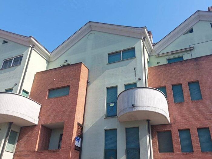 Appartamento quadrilocale in vendita in Via Raimondo Pandini, Centro, Sant'Angelo Lodigiano