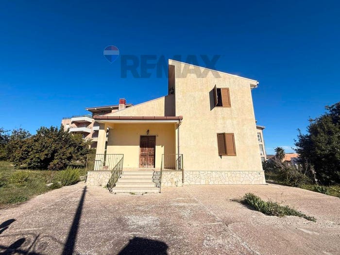 Casa con 5 locali in vendita in Via Don Luigi Sturzo, Buscemi