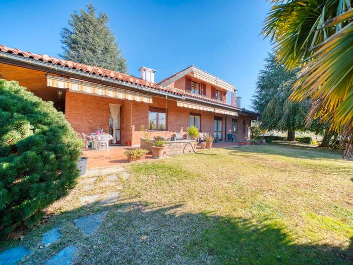 Casa con 6 locali in vendita in Strada Giorgio Devalle, Boccia d'Oro, Moncalieri