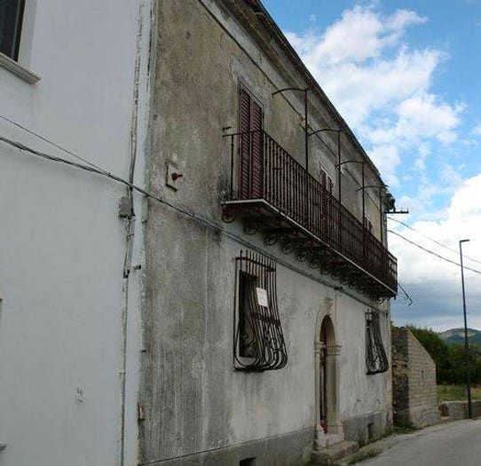 Casa con 6 locali in vendita in Via Madonna Delle Grotte, Rocchetta Nuova, Rocchetta a Volturno