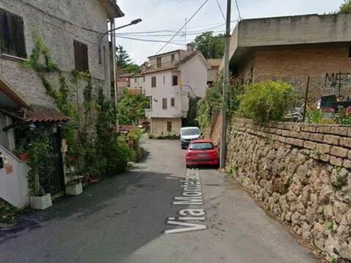 Appartamento bilocale in vendita in Via Montefalcone, Mazzano Romano