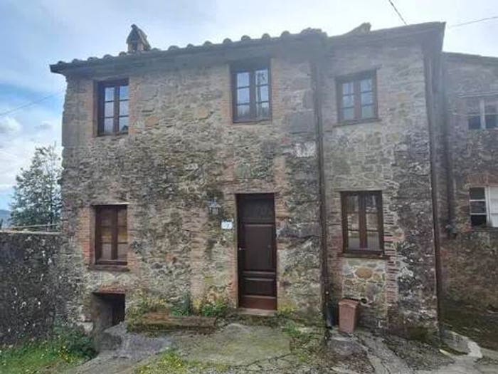 Casa trilocale in vendita in Urb Partigliano Borgo A Mozzano, Borgo a Mozzano